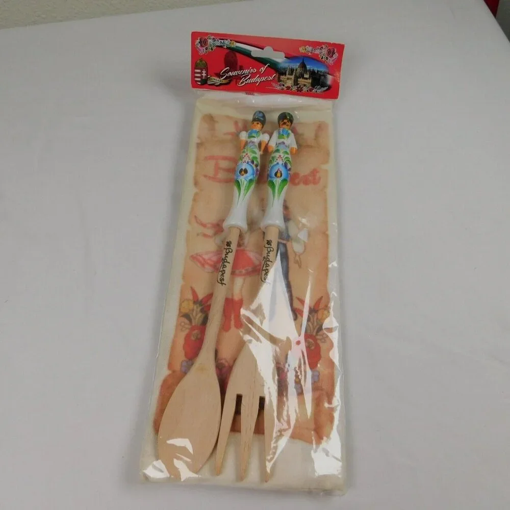 Budapest Hungary Souvenir Set 12 Inch Wooden Salad Spoon Fork Kitchen Towel New